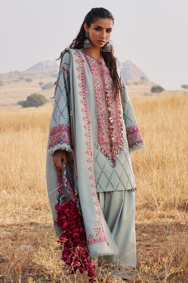 NAYAB (ZW25-06)